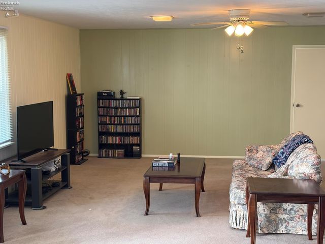 3104 Hull Road, Huron, OH 44839