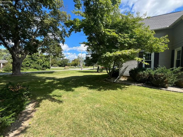 3104 Hull Road, Huron, OH 44839