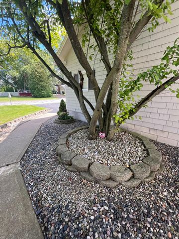 3104 Hull Road, Huron, OH 44839