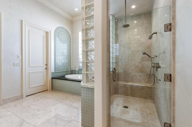 369 Sweet Bay Avenue, Plantation, FL 33324