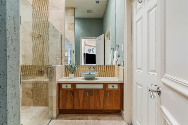 369 Sweet Bay Avenue, Plantation, FL 33324