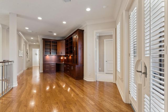 369 Sweet Bay Avenue, Plantation, FL 33324