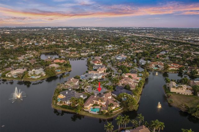 369 Sweet Bay Avenue, Plantation, FL 33324