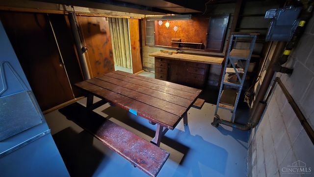 8468 Plainfield Road, Sycamore Twp, OH 45236