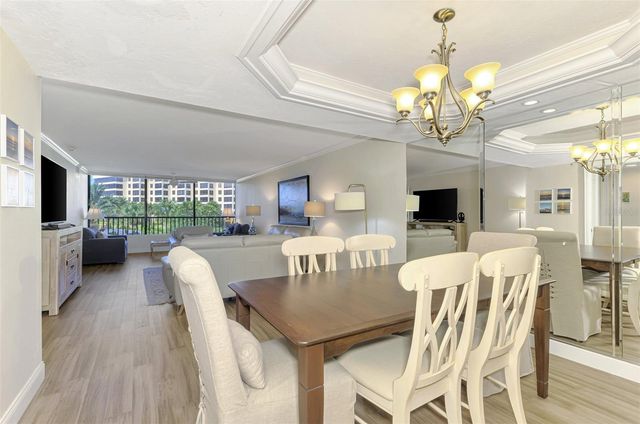 5790 MIDNIGHT PASS ROAD 209, Sarasota, FL 34242