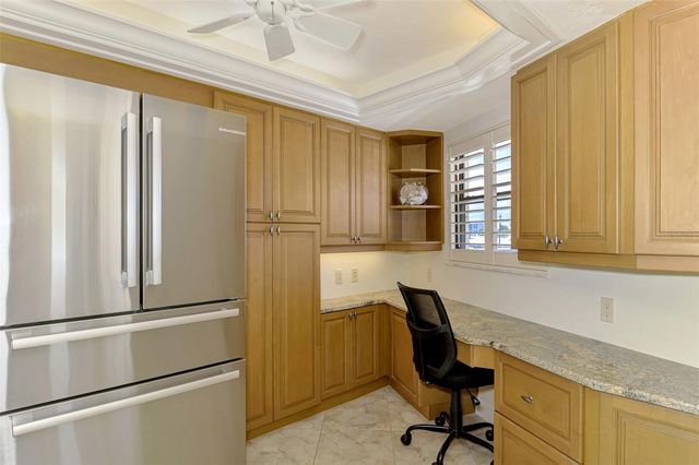 5790 MIDNIGHT PASS ROAD 209, Sarasota, FL 34242