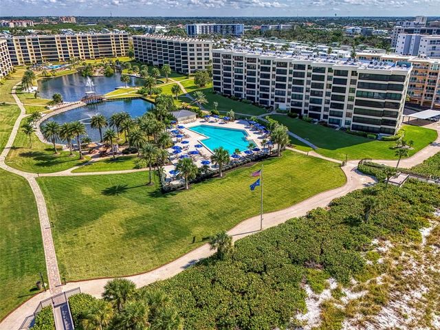 5790 MIDNIGHT PASS ROAD 209, Sarasota, FL 34242