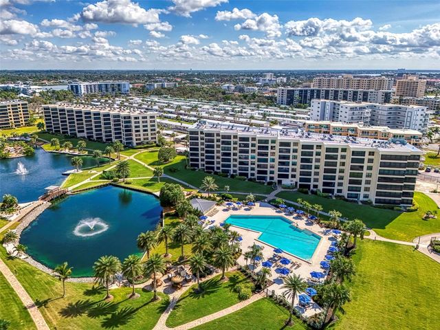 5790 MIDNIGHT PASS ROAD 209, Sarasota, FL 34242