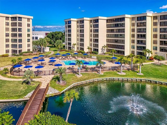 5790 MIDNIGHT PASS ROAD 209, Sarasota, FL 34242
