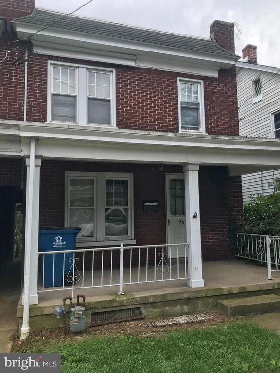 56 E MAIN ST, Mountville, PA 17554