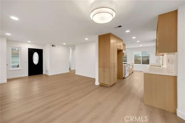 350 Foxboro, Walnut, CA 91789