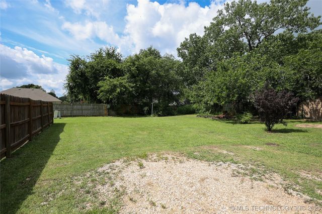 1019 Cedar Drive, Sulphur, OK 73086