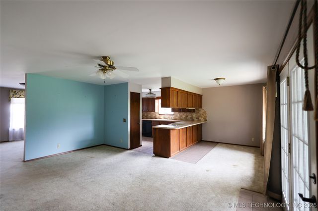 1019 Cedar Drive, Sulphur, OK 73086