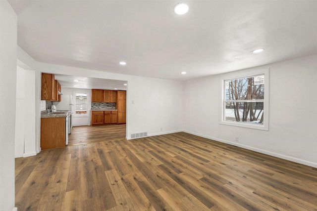 412 FORT HOWARD AVENUE, De Pere, WI 54115