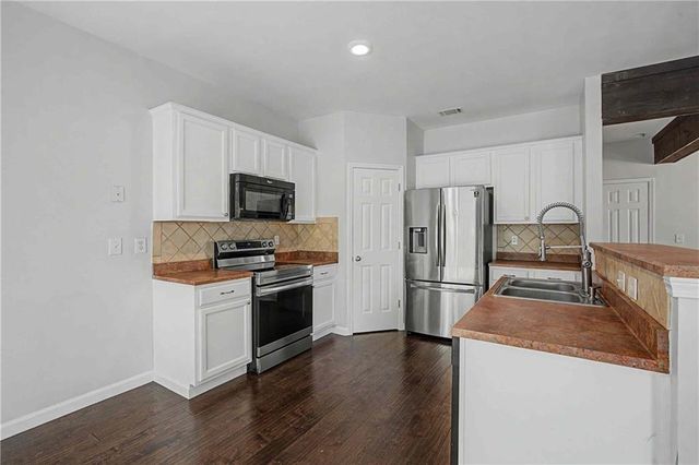 6060 Bentley Way, Cumming, GA 30040