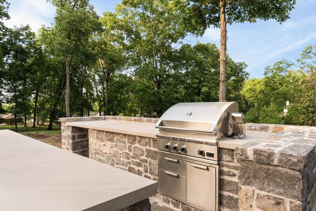 6230 Bresslyn Rd, Nashville, TN 37205