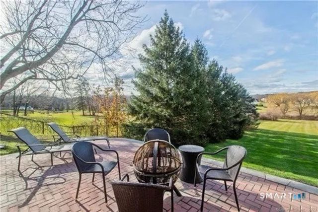7 Riverview Street, Enfield, CT 06082