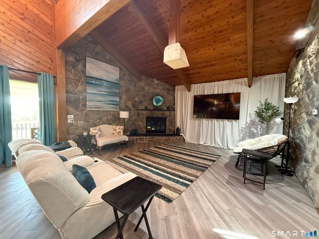 7 Riverview Street, Enfield, CT 06082