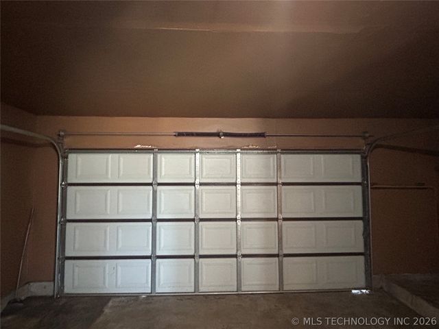 2444 S 121st East Avenue, Tulsa, OK 74129