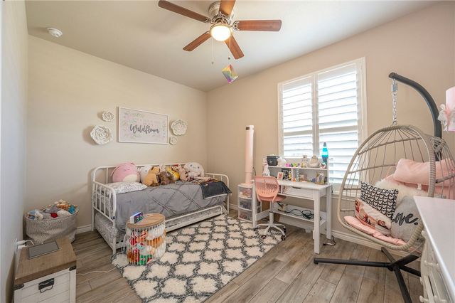 7817 Rancho Vista Blvd W, Corpus Christi, TX 78414