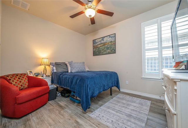 7817 Rancho Vista Blvd W, Corpus Christi, TX 78414