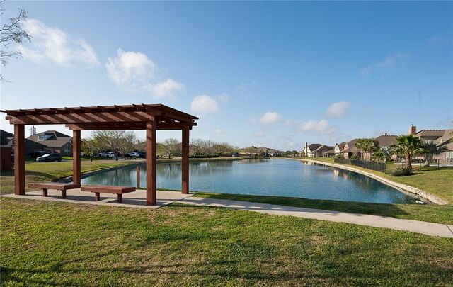 7817 Rancho Vista Blvd W, Corpus Christi, TX 78414