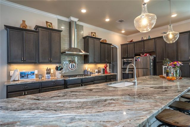 7817 Rancho Vista Blvd W, Corpus Christi, TX 78414