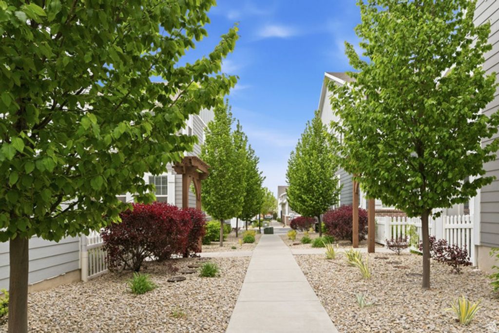 256 E KIRSTEN LN. #142, North Salt Lake, UT 84054 — photo 3