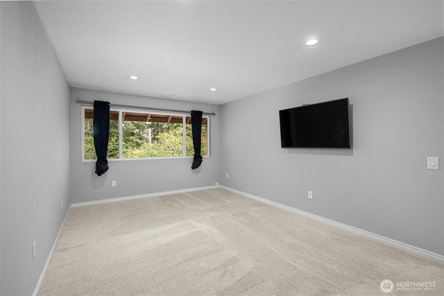 2958 Kennewick Pl Place NE, Renton, WA 98056