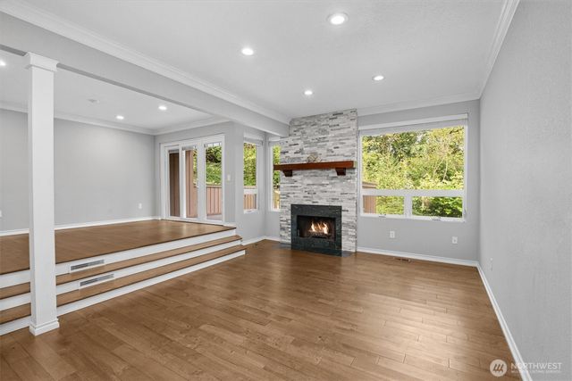 2958 Kennewick Pl Place NE, Renton, WA 98056
