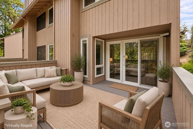 2958 Kennewick Pl Place NE, Renton, WA 98056