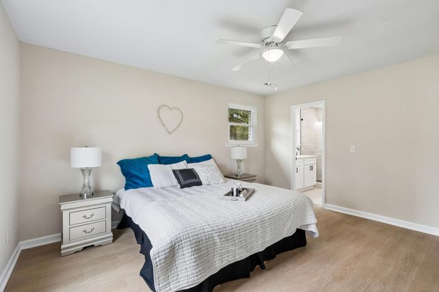 230 Smythe Drive, Summerville, SC 29485