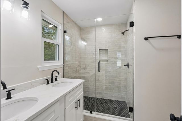 230 Smythe Drive, Summerville, SC 29485