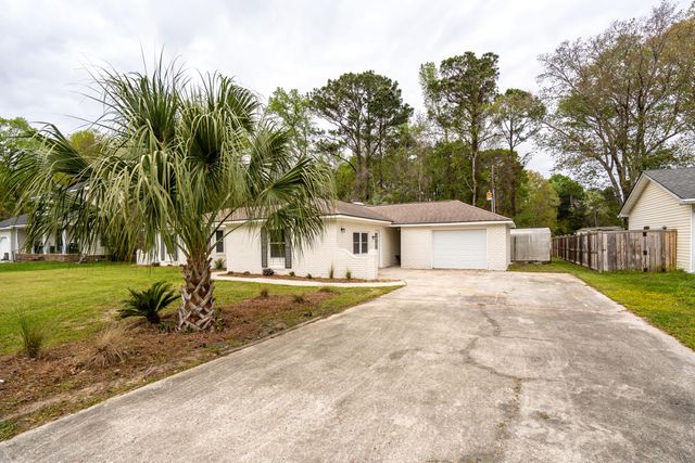 230 Smythe Drive, Summerville, SC 29485