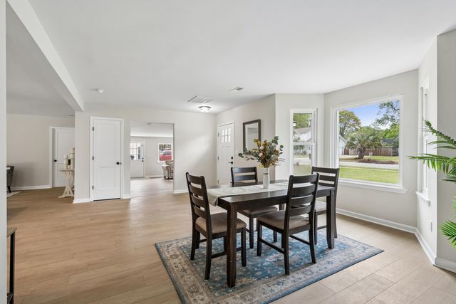 230 Smythe Drive, Summerville, SC 29485