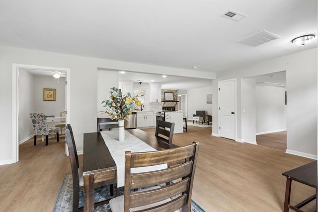 230 Smythe Drive, Summerville, SC 29485