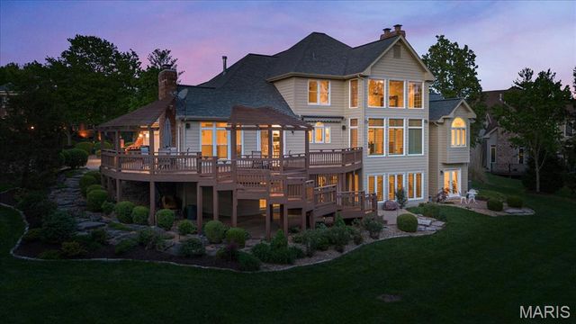 367 Pine Bend Drive, Chesterfield, MO 63005