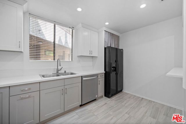 4280 Via Arbolada 109, Los Angeles, CA 90042