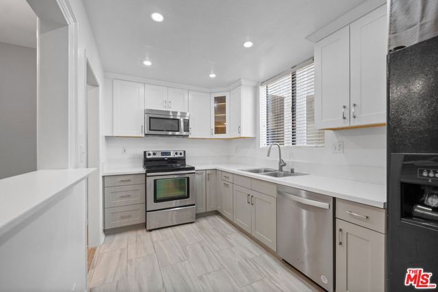 4280 Via Arbolada 109, Los Angeles, CA 90042