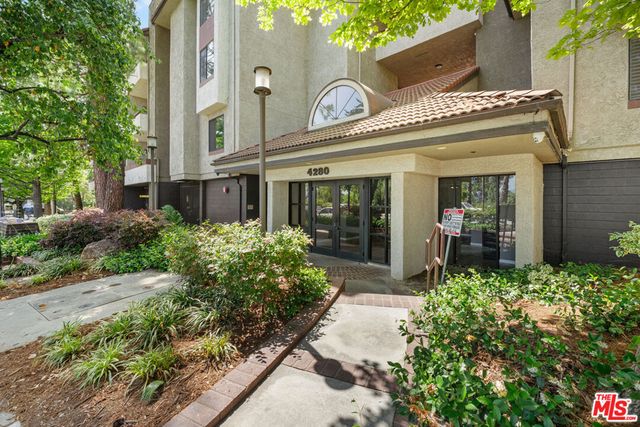 4280 Via Arbolada 109, Los Angeles, CA 90042