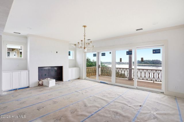 1128 S Seabreeze Road, Wilmington, NC 28409