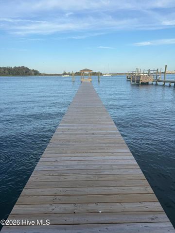 1128 S Seabreeze Road, Wilmington, NC 28409