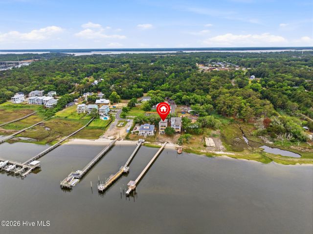 1128 S Seabreeze Road, Wilmington, NC 28409