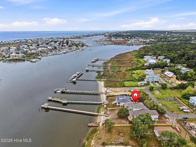 1128 S Seabreeze Road, Wilmington, NC 28409