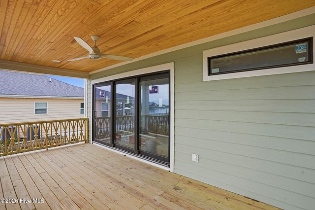 1128 S Seabreeze Road, Wilmington, NC 28409