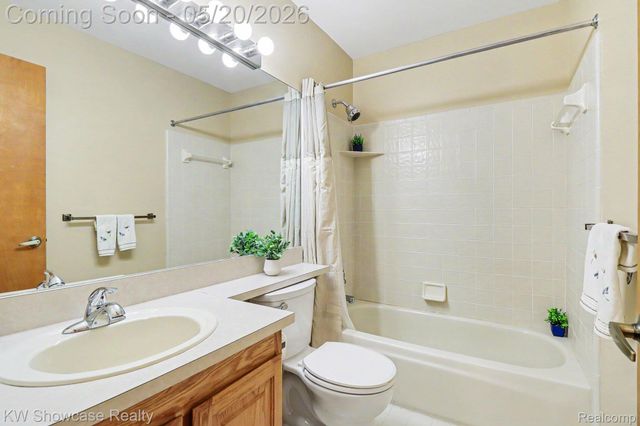10100 Abrams Fork, Brighton Township, MI 48114