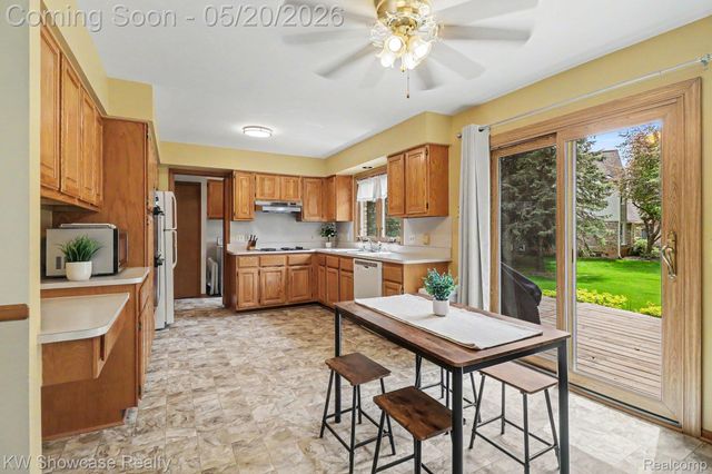 10100 Abrams Fork, Brighton Township, MI 48114