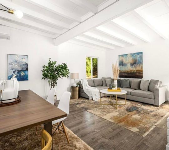 22495 Sierra Drive, Palm Springs, CA 92262