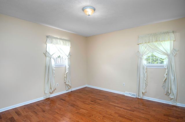 836 Kingsway Drive, Versailles, KY 40383