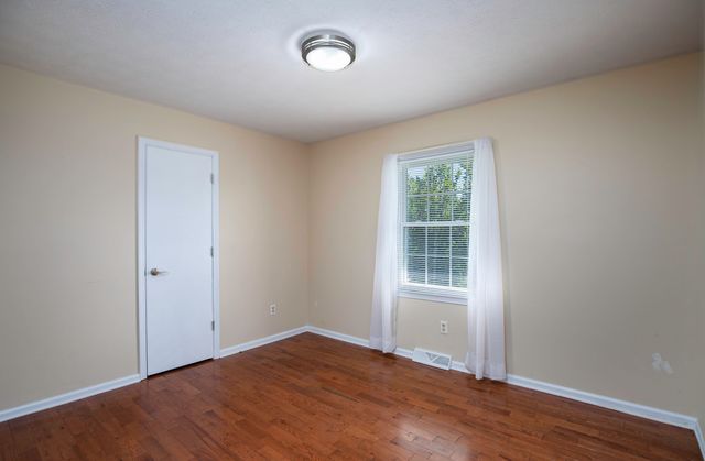 836 Kingsway Drive, Versailles, KY 40383